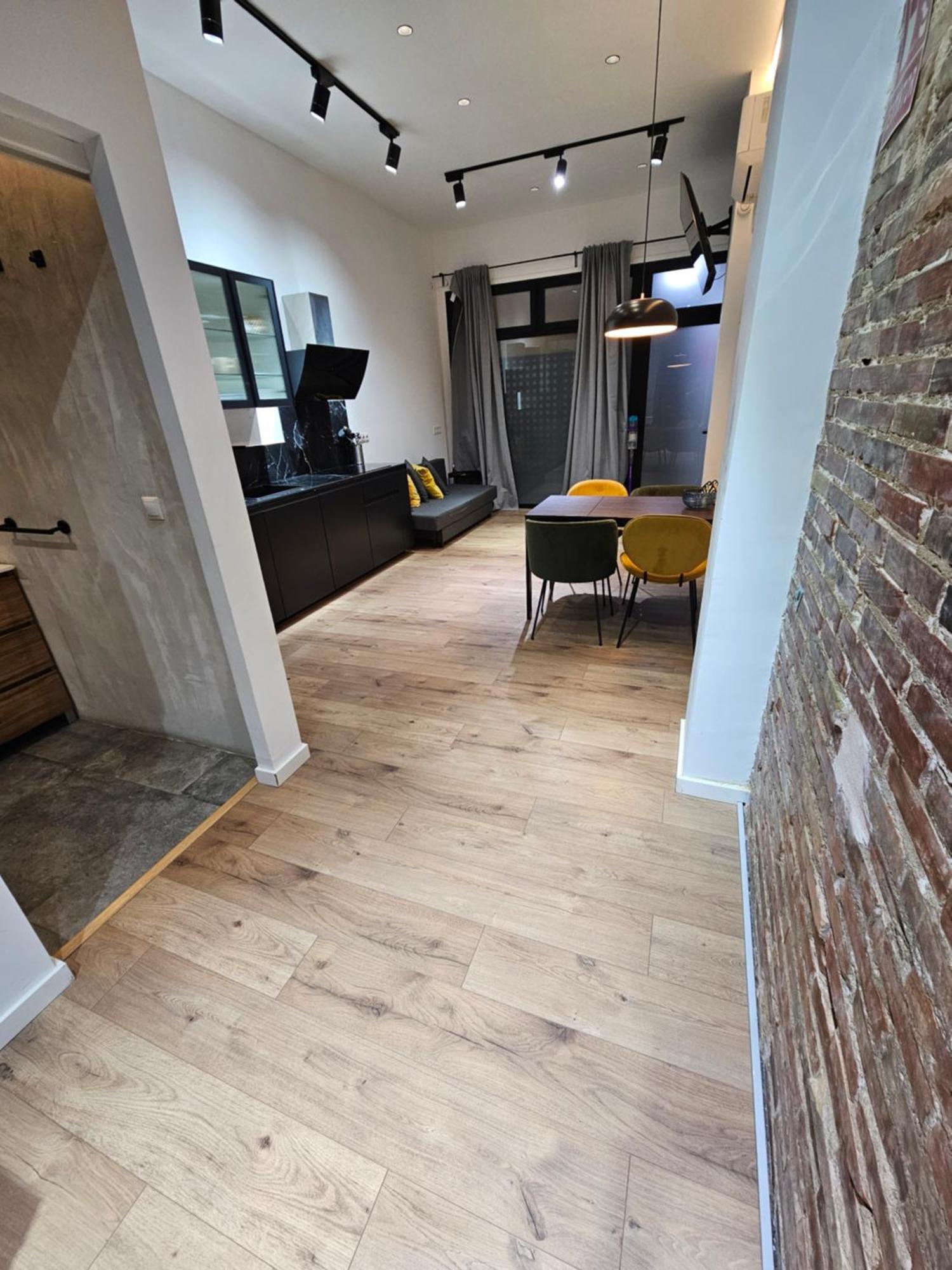 Bear Homes - Olimpia Suite Valence Extérieur photo