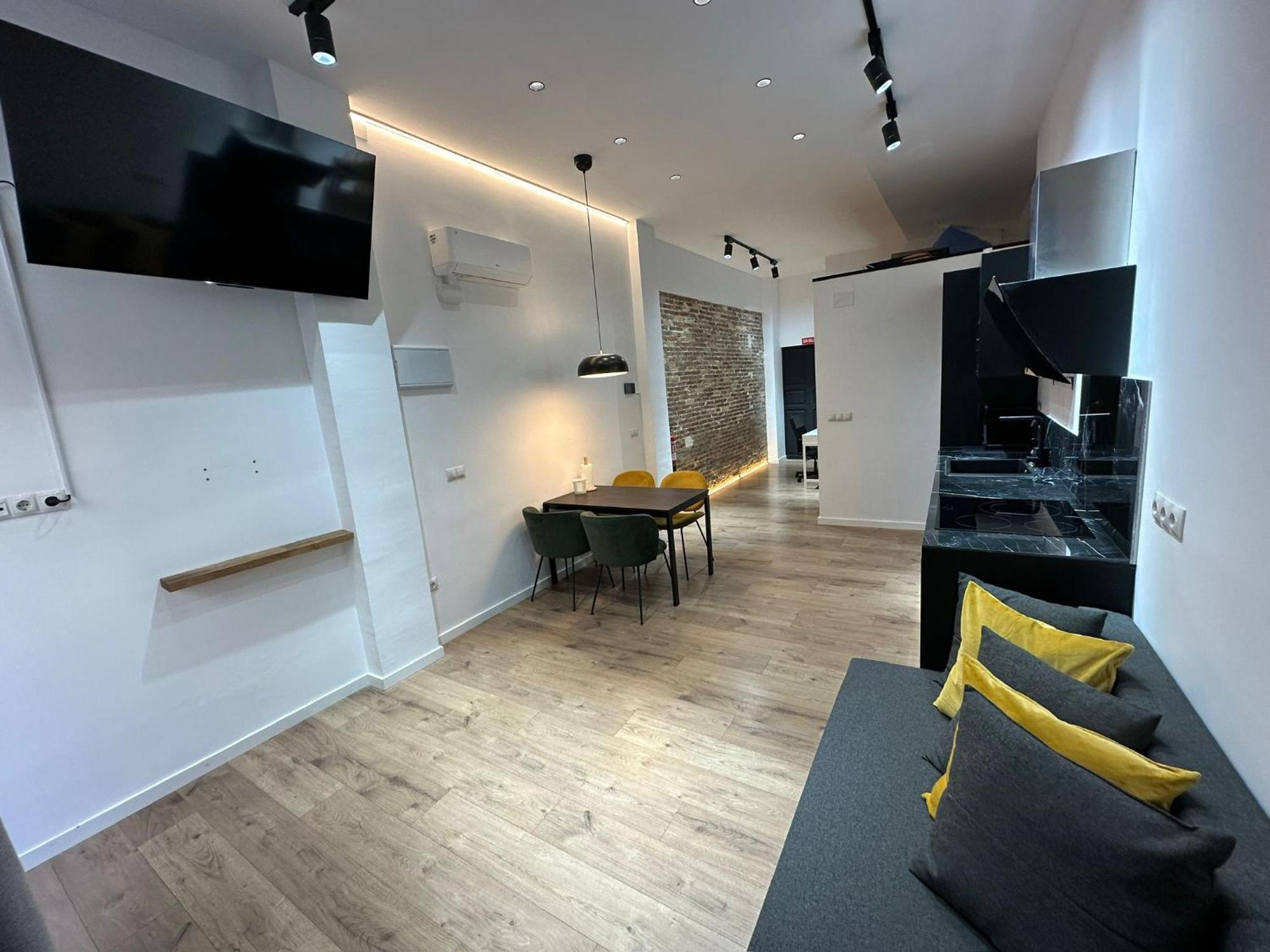 Bear Homes - Olimpia Suite Valence Extérieur photo